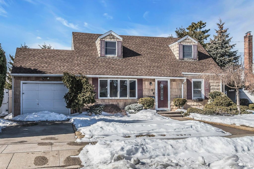 Photo of 3348 3rd Street, Oceanside, NY 11572 (MLS # 964223)