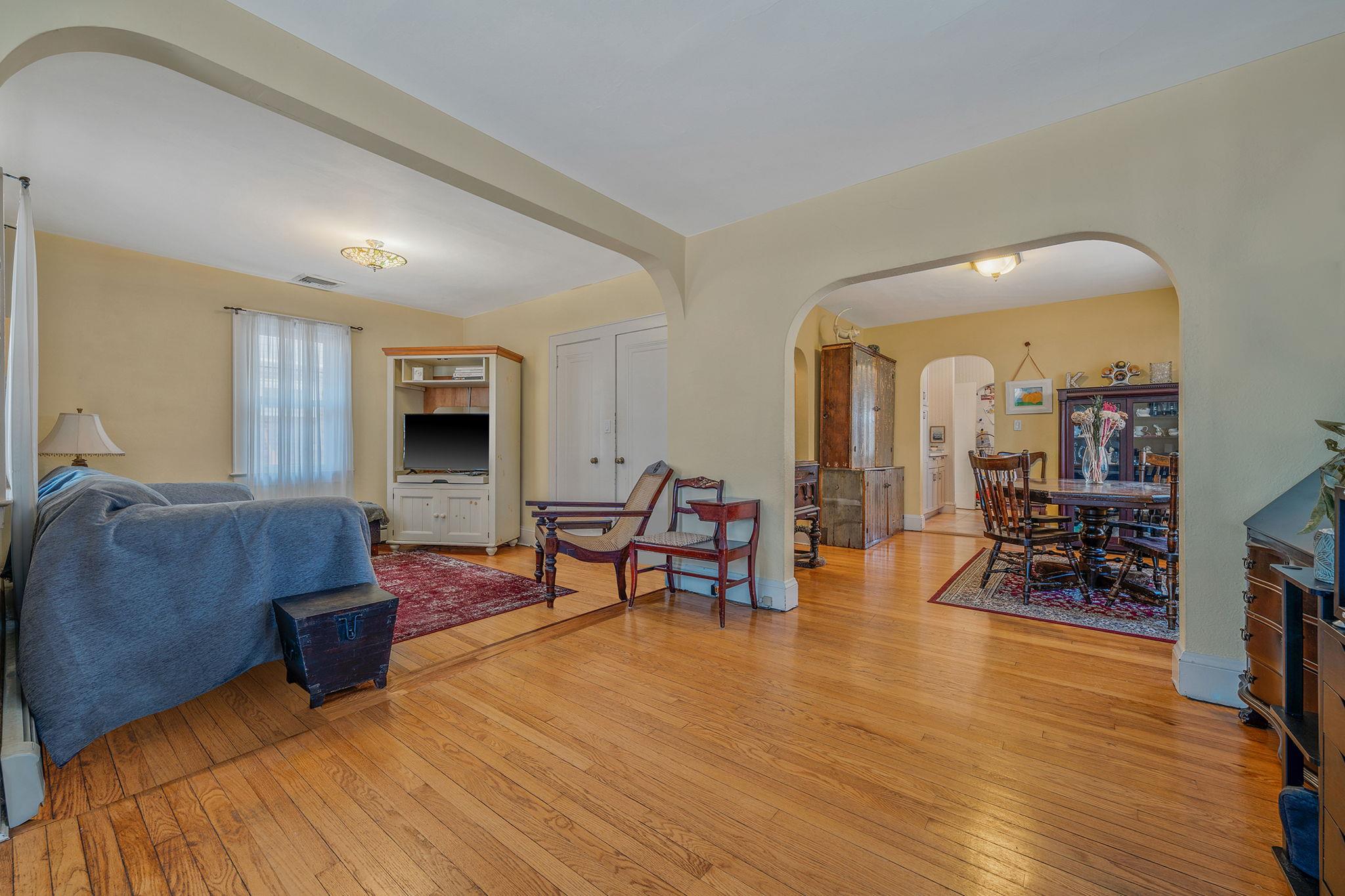 2552 Washington Avenue, Oceanside, New York image 8
