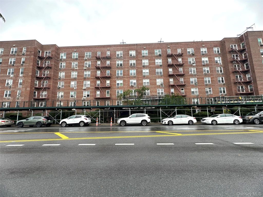 Photo of 2265 Gerritsen Avenue #3S, Brooklyn, NY 11229 (MLS # 987746)