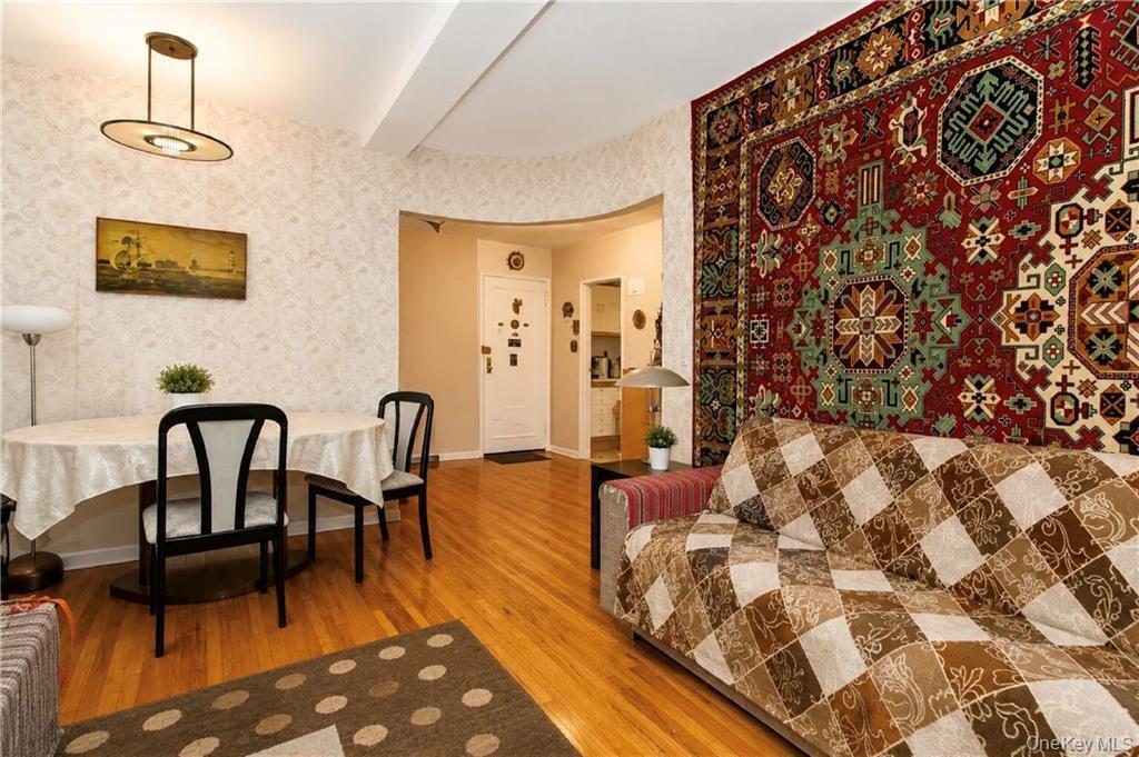 701 Gerald Court 2E