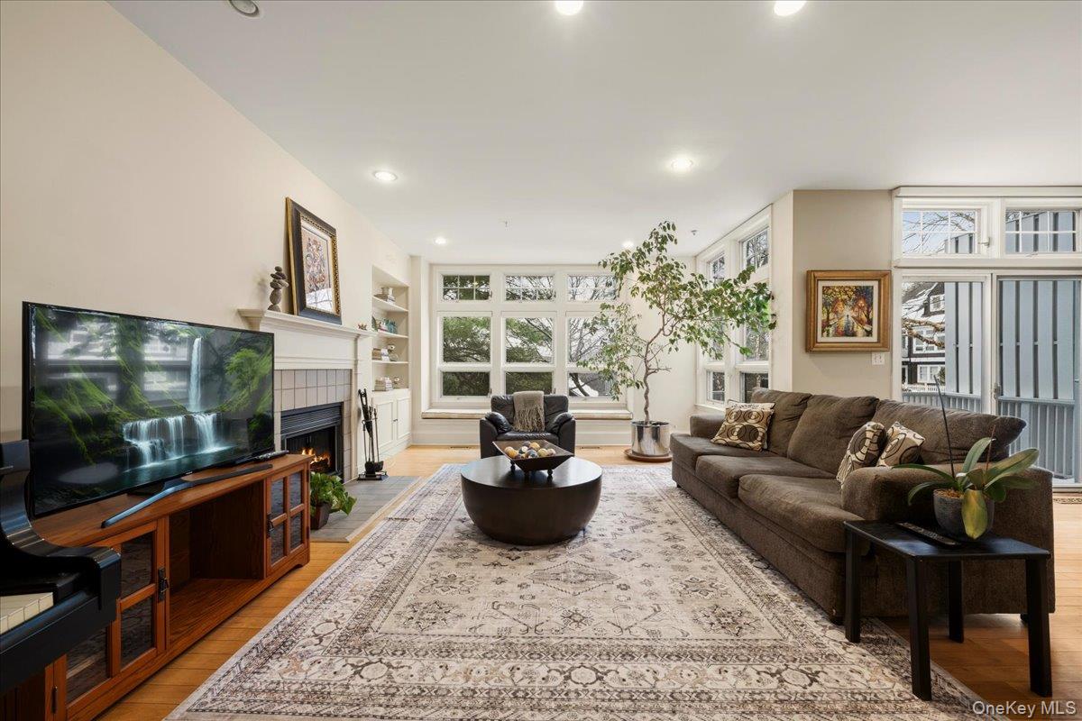 10 Old Jackson Avenue 48