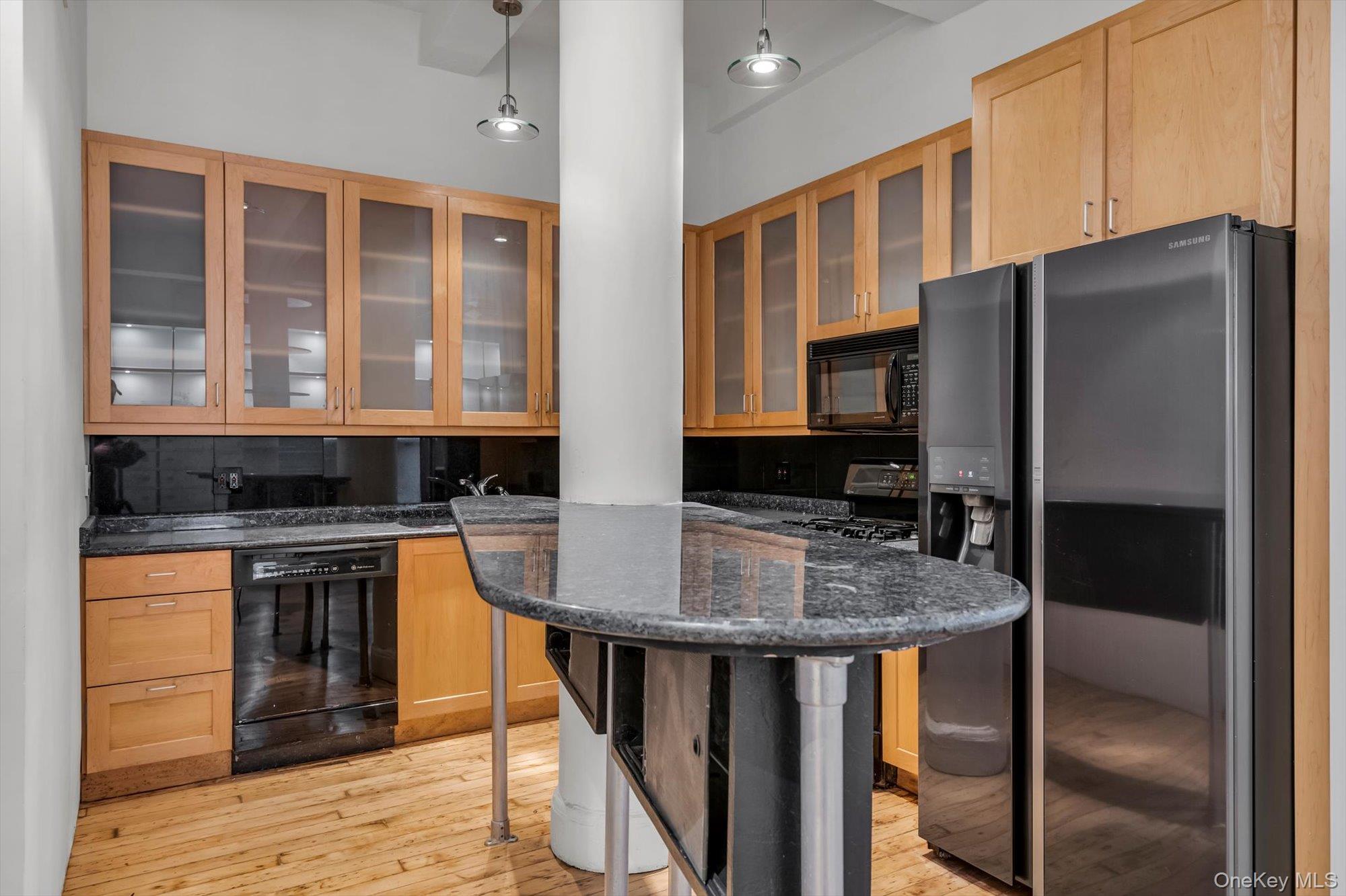 121 W 17th Street 3B