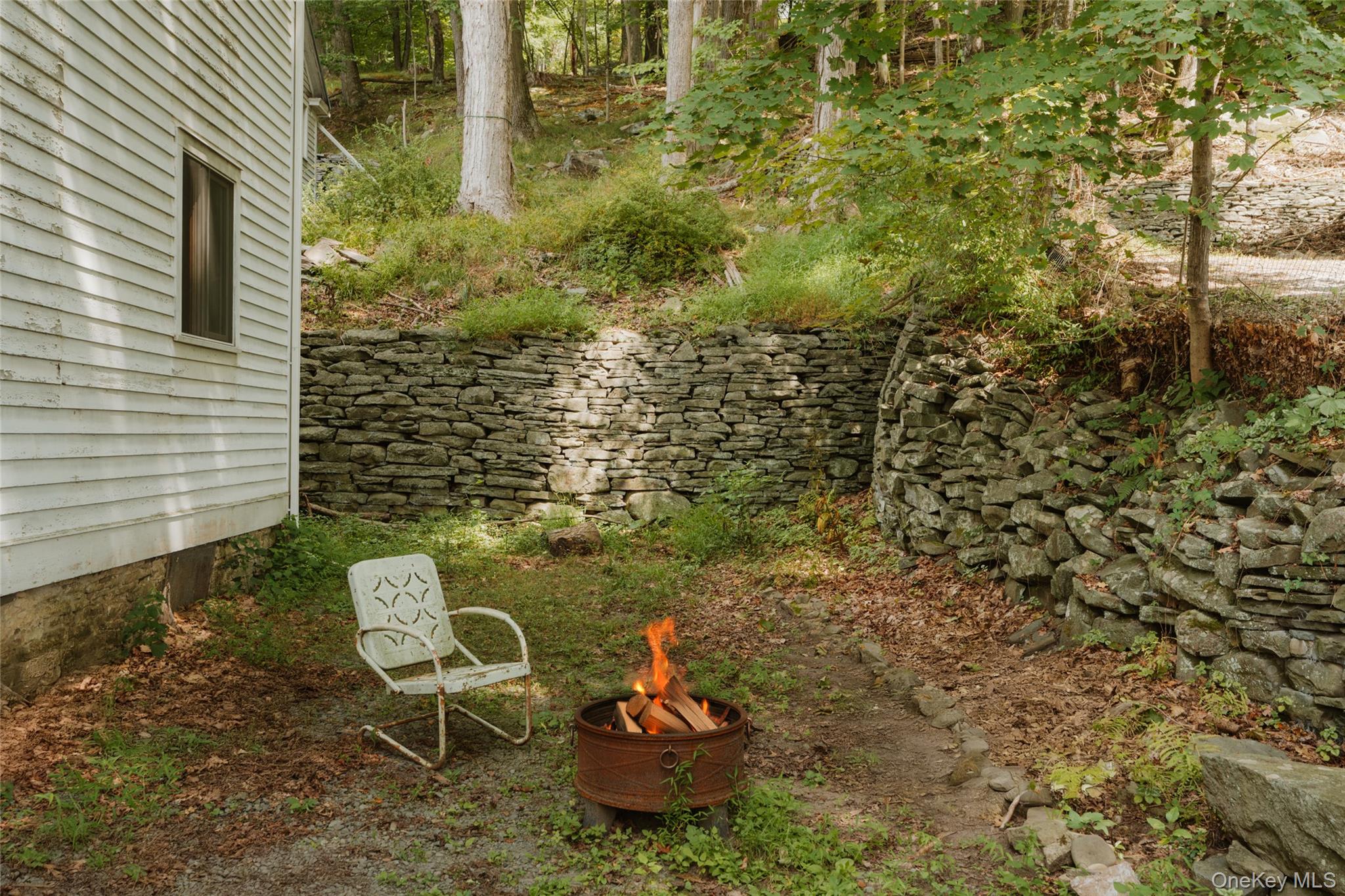 48 Upper Main Street