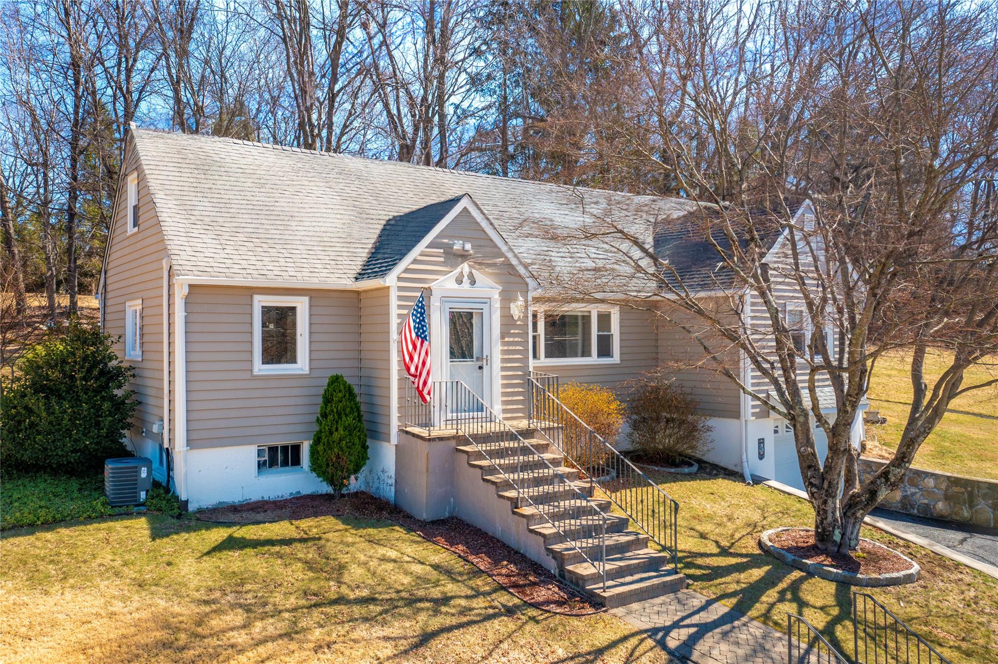11 Maple Way, Carmel, New York image 3