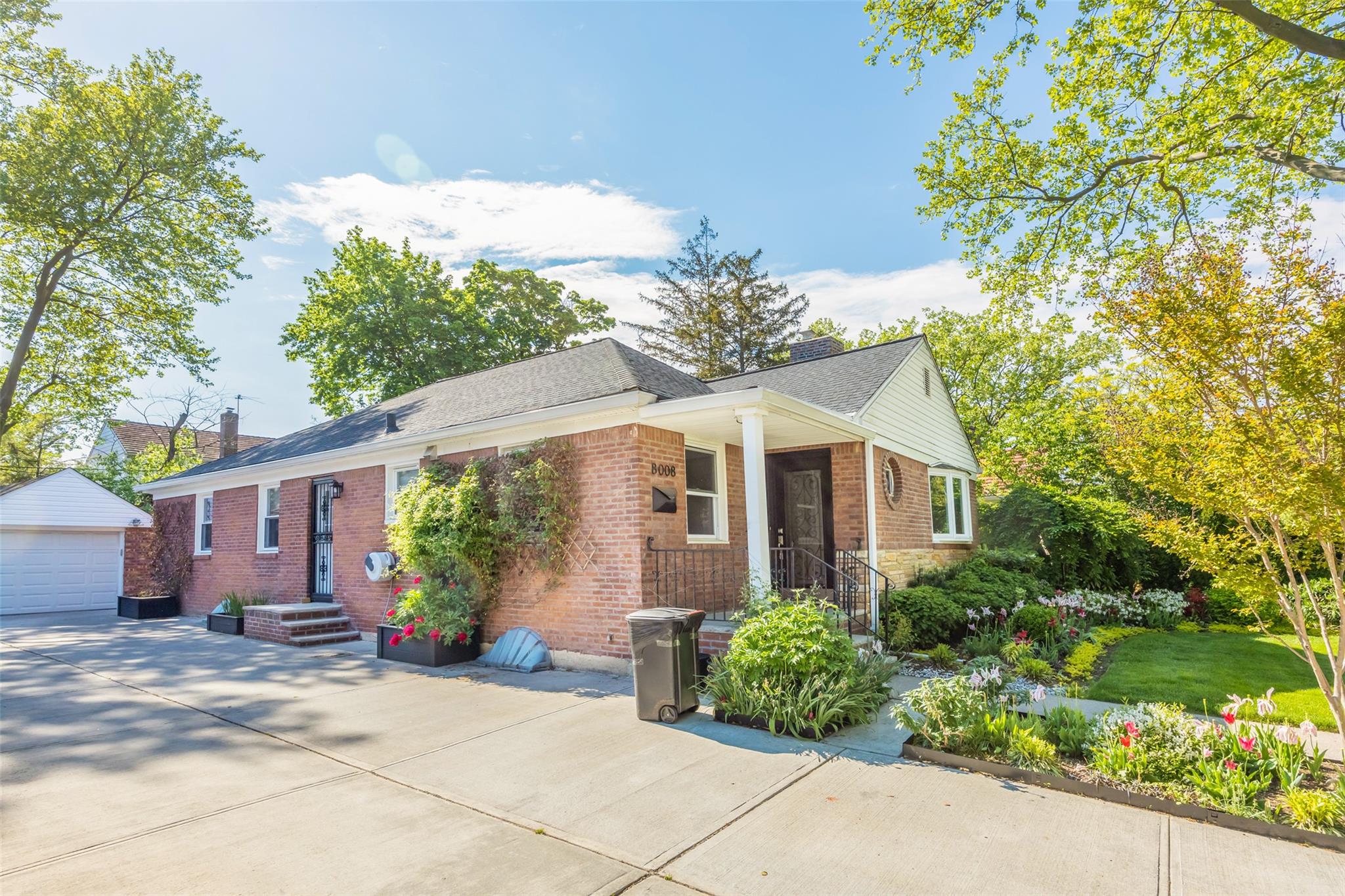 8008 215th Street, Queens Village, New York image 5