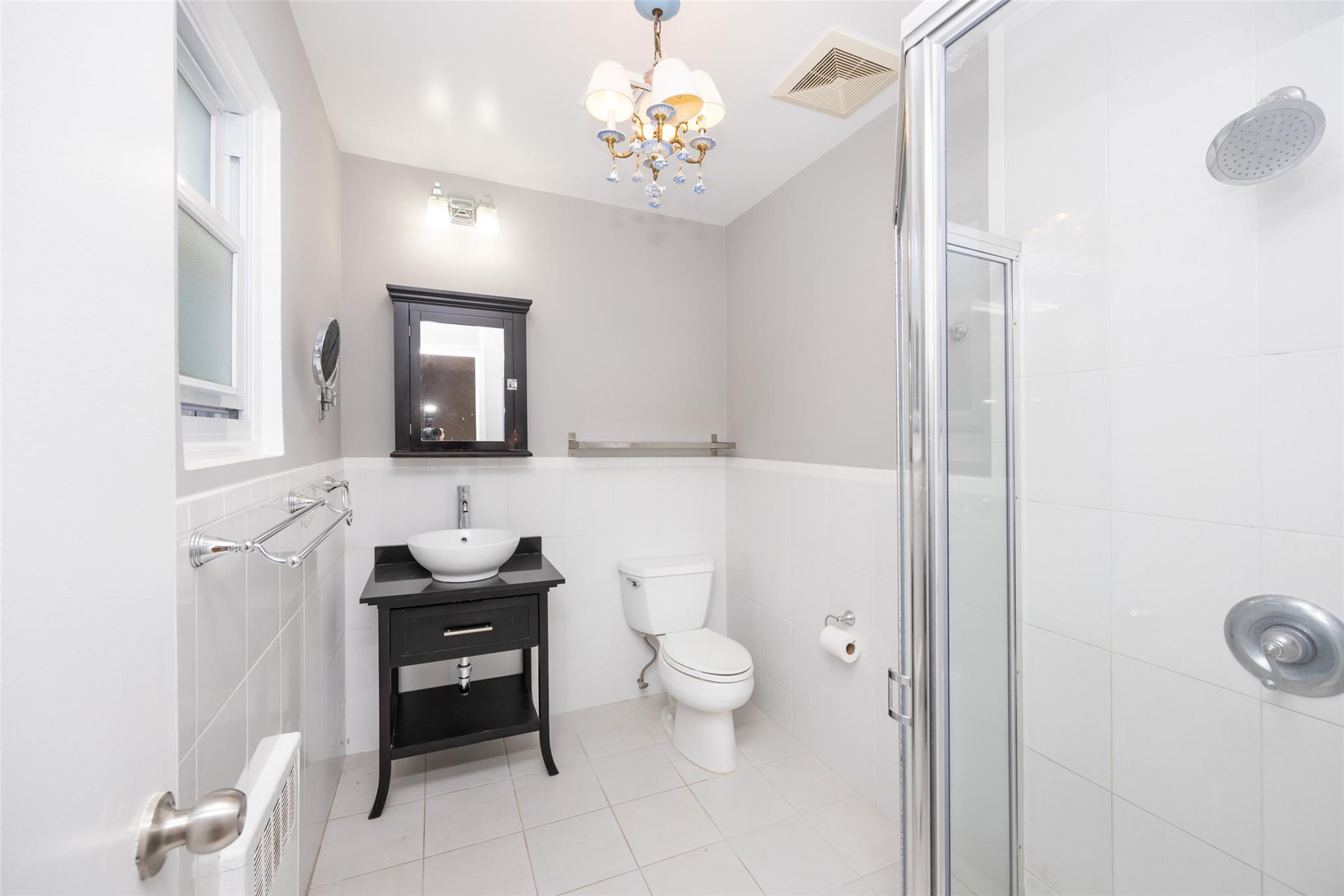 8008 215th Street, Queens Village, New York image 24