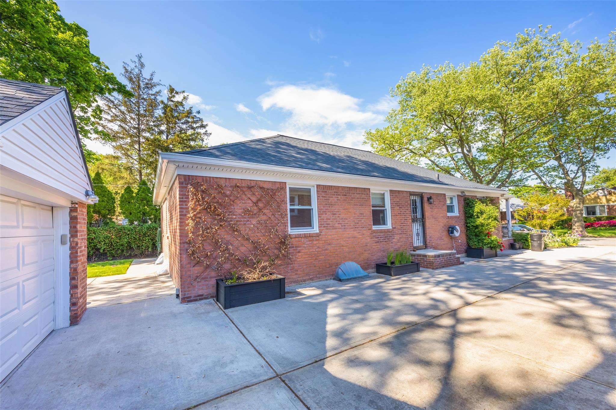 8008 215th Street, Queens Village, New York image 10