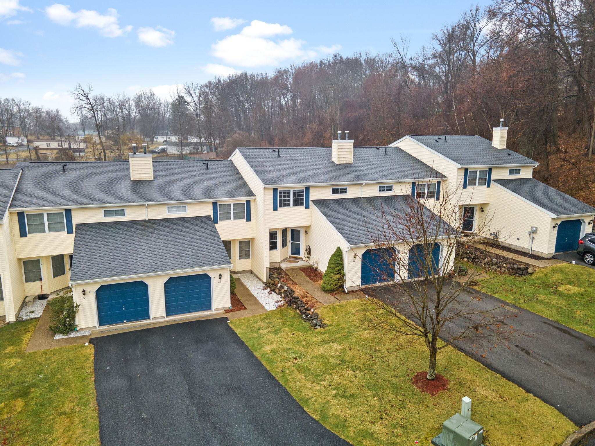 31 Pond Hill Lane, Walden, New York image 1