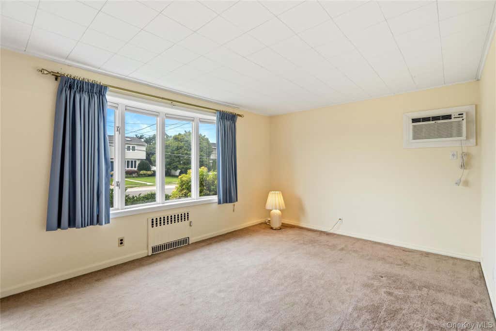 Photo of 5 Center Court, Bethpage, NY 11714 (MLS # 1035225)