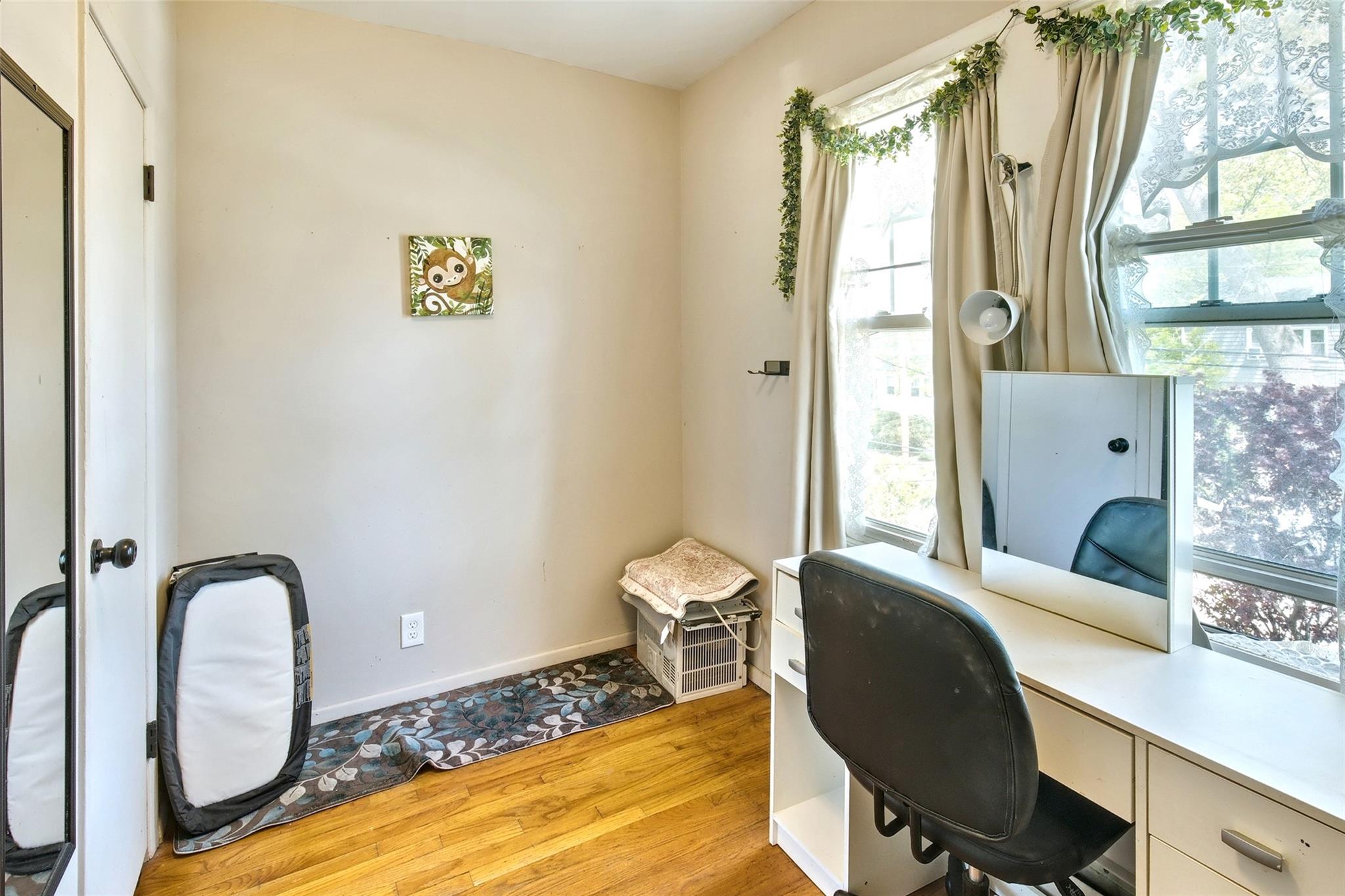 65 Earle Avenue, Lynbrook, New York image 22