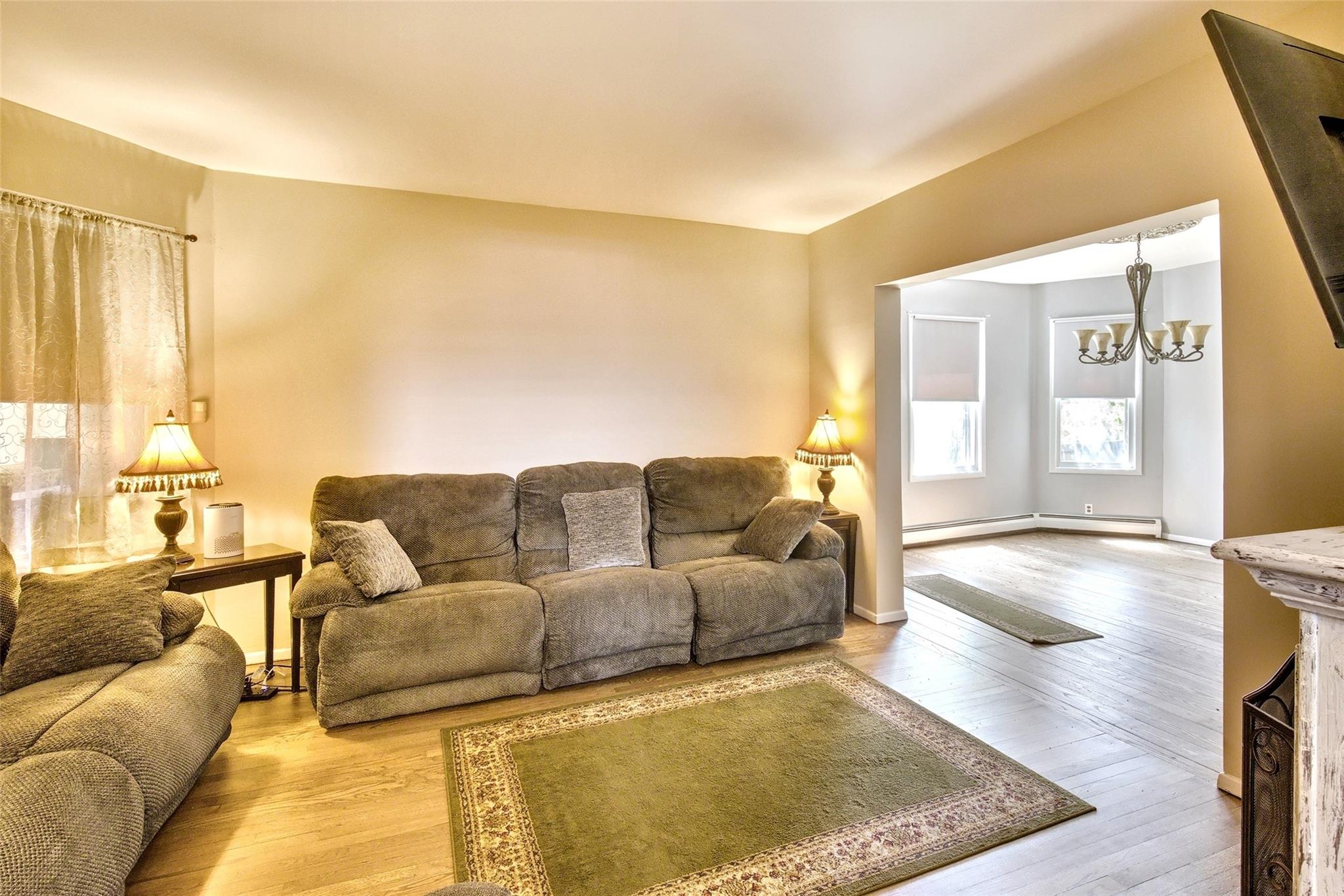 65 Earle Avenue, Lynbrook, New York image 6