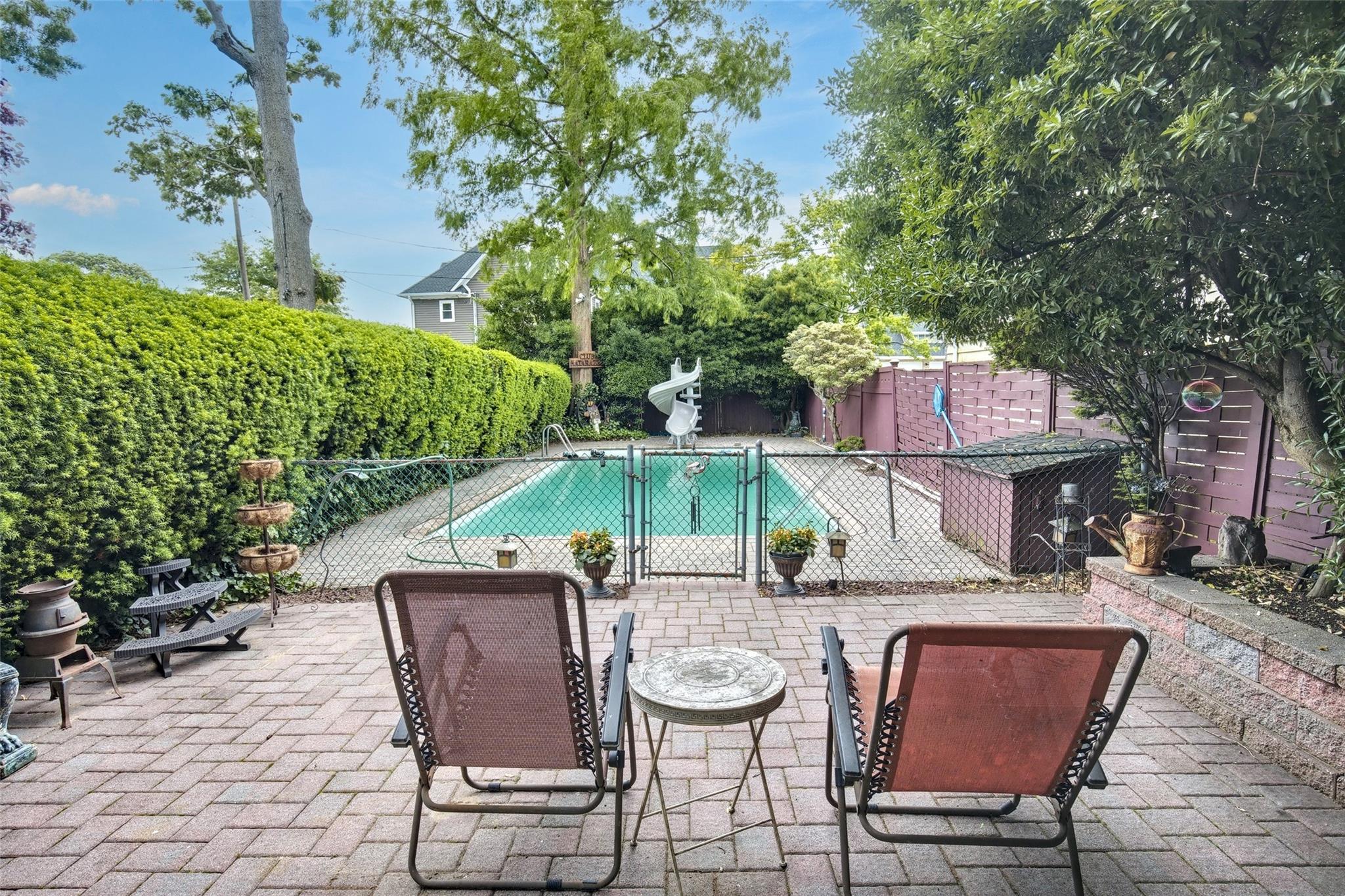 65 Earle Avenue, Lynbrook, New York image 44