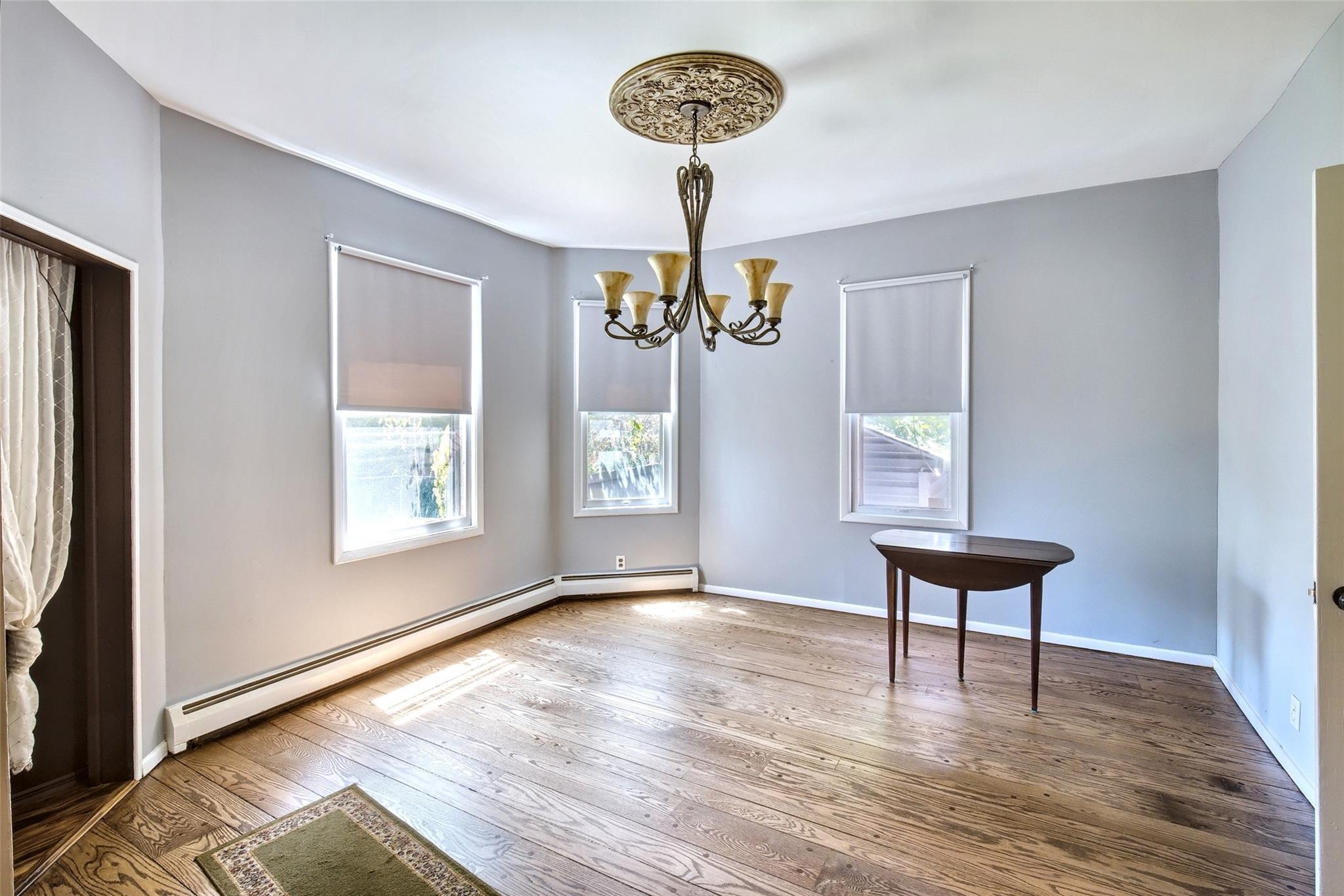 65 Earle Avenue, Lynbrook, New York image 8