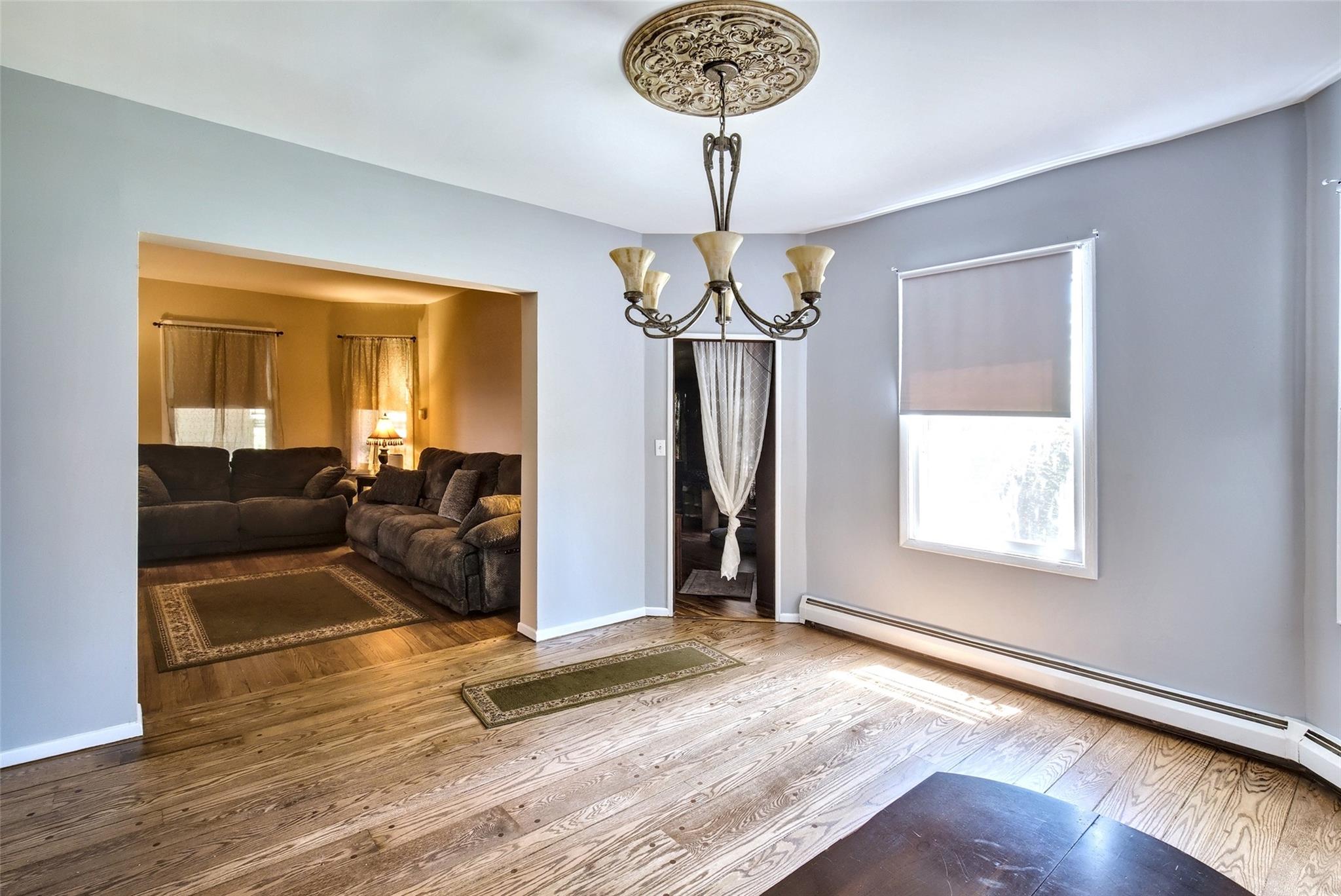 65 Earle Avenue, Lynbrook, New York image 9