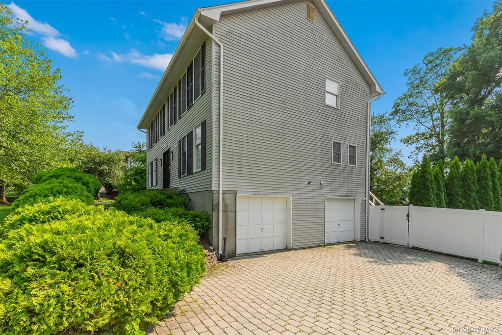 Photo of 21 Nytko Drive, Pomona, NY 10970 (MLS # 984937)