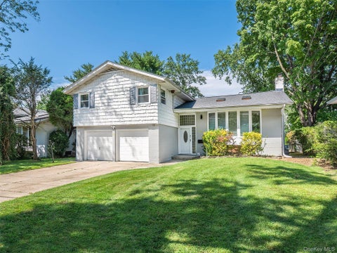 Homes For Rent - 57 Sandy Hollow Road<br/> Nassau County, Port Washington, NY 11050