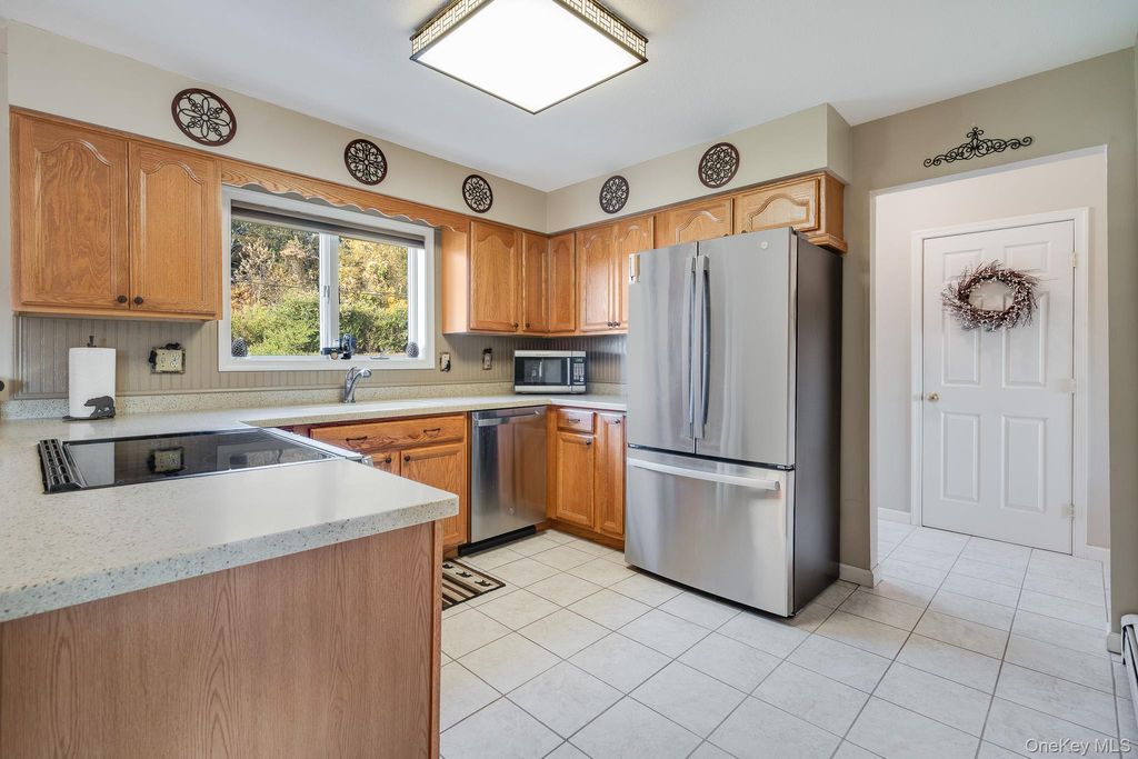 Photo of 198 Oswego Road, Pleasant Valley, NY 12569 (MLS # 926326)