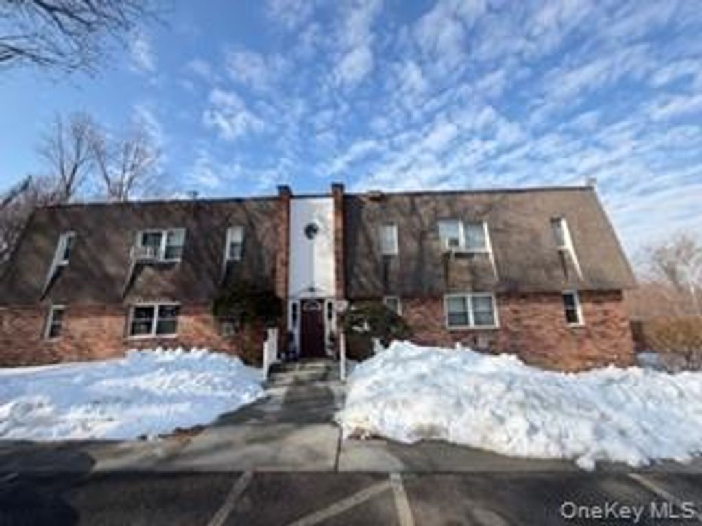 Photo of 23 Crescent Drive #90, Thiells, NY 10984 (MLS # 967048)