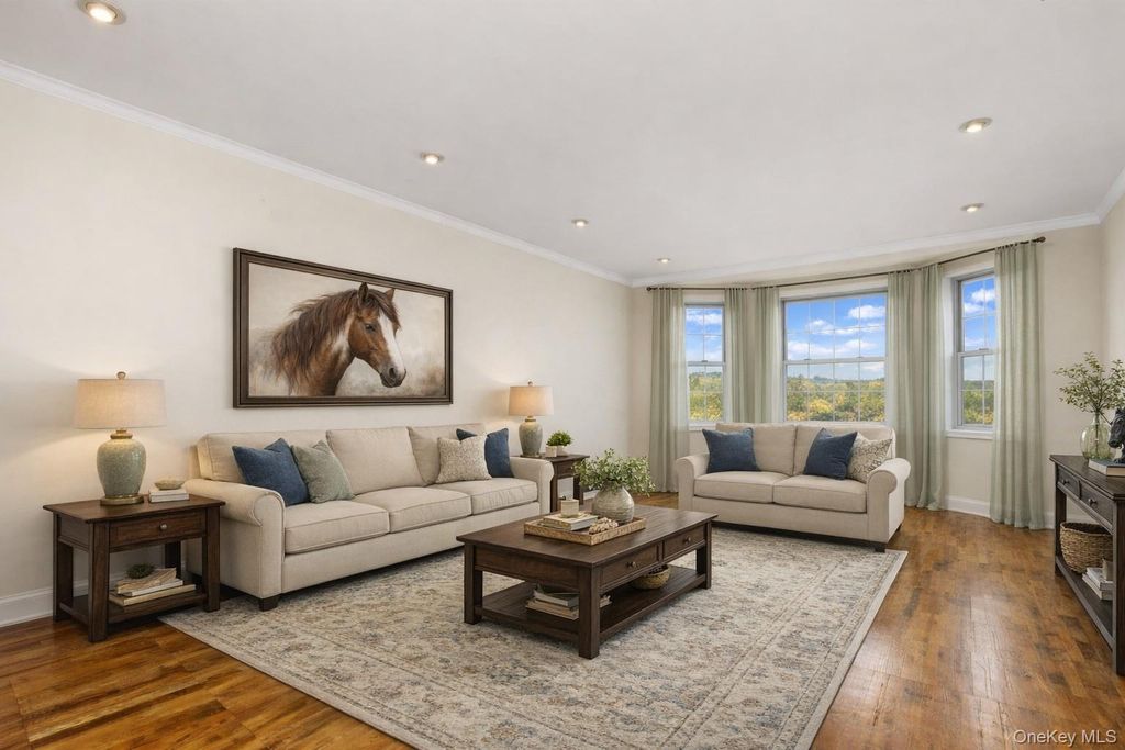 Photo of 60 Pinewood Avenue #1B, Hartsdale, NY 10530 (MLS # 946451)