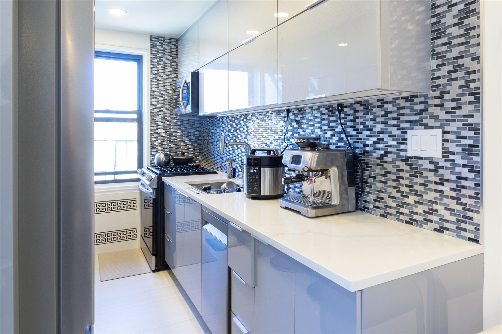 88-11 34th Avenue #4D, Jackson Heights, New York image 8