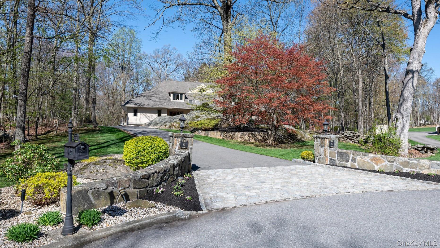 85 Orchard Hill Road