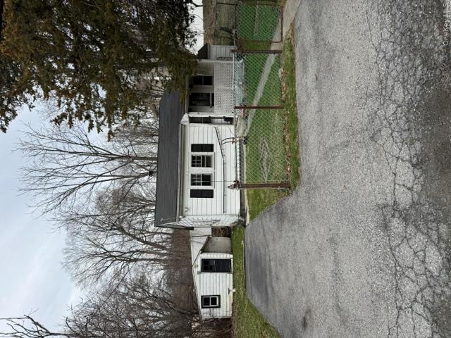 4 Benview Road