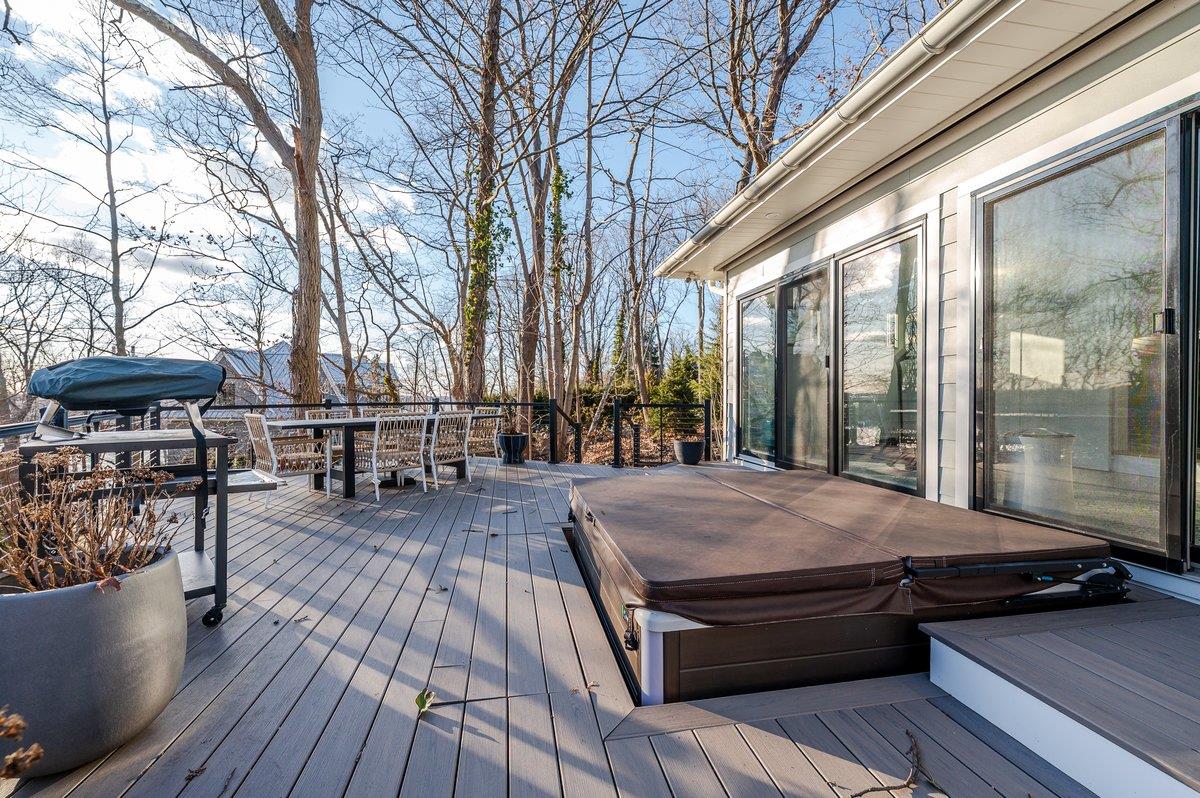 45 Bell Circle, Port Jefferson, New York image 40
