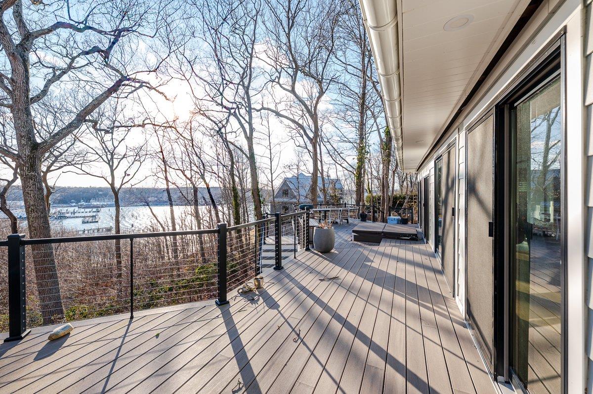 45 Bell Circle, Port Jefferson, New York image 38
