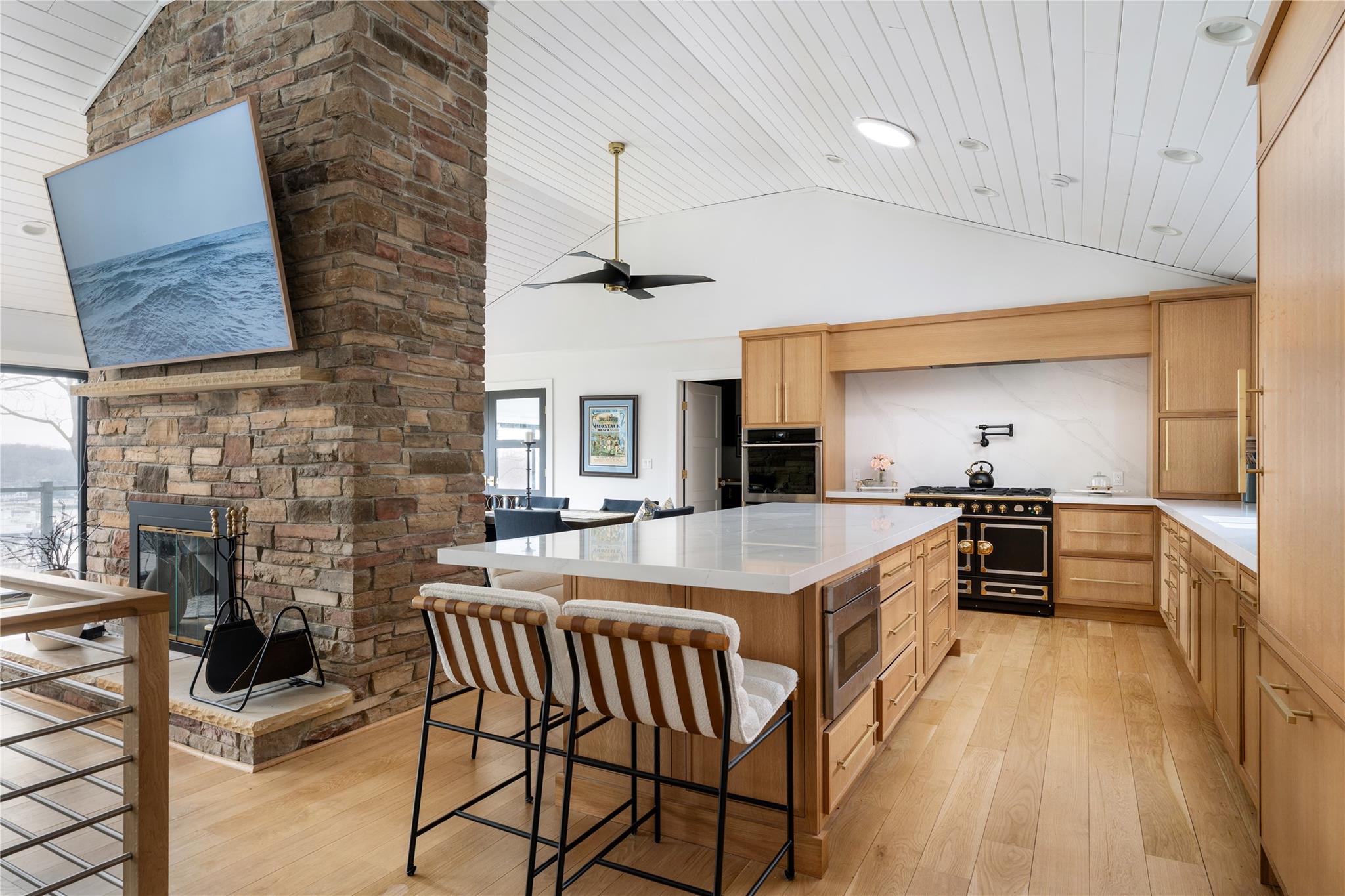 45 Bell Circle, Port Jefferson, New York image 11