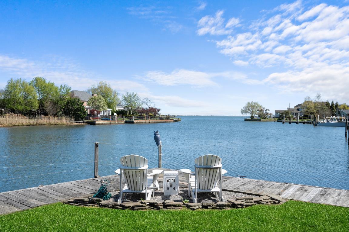 17 Harbour Road, Babylon, New York image 4