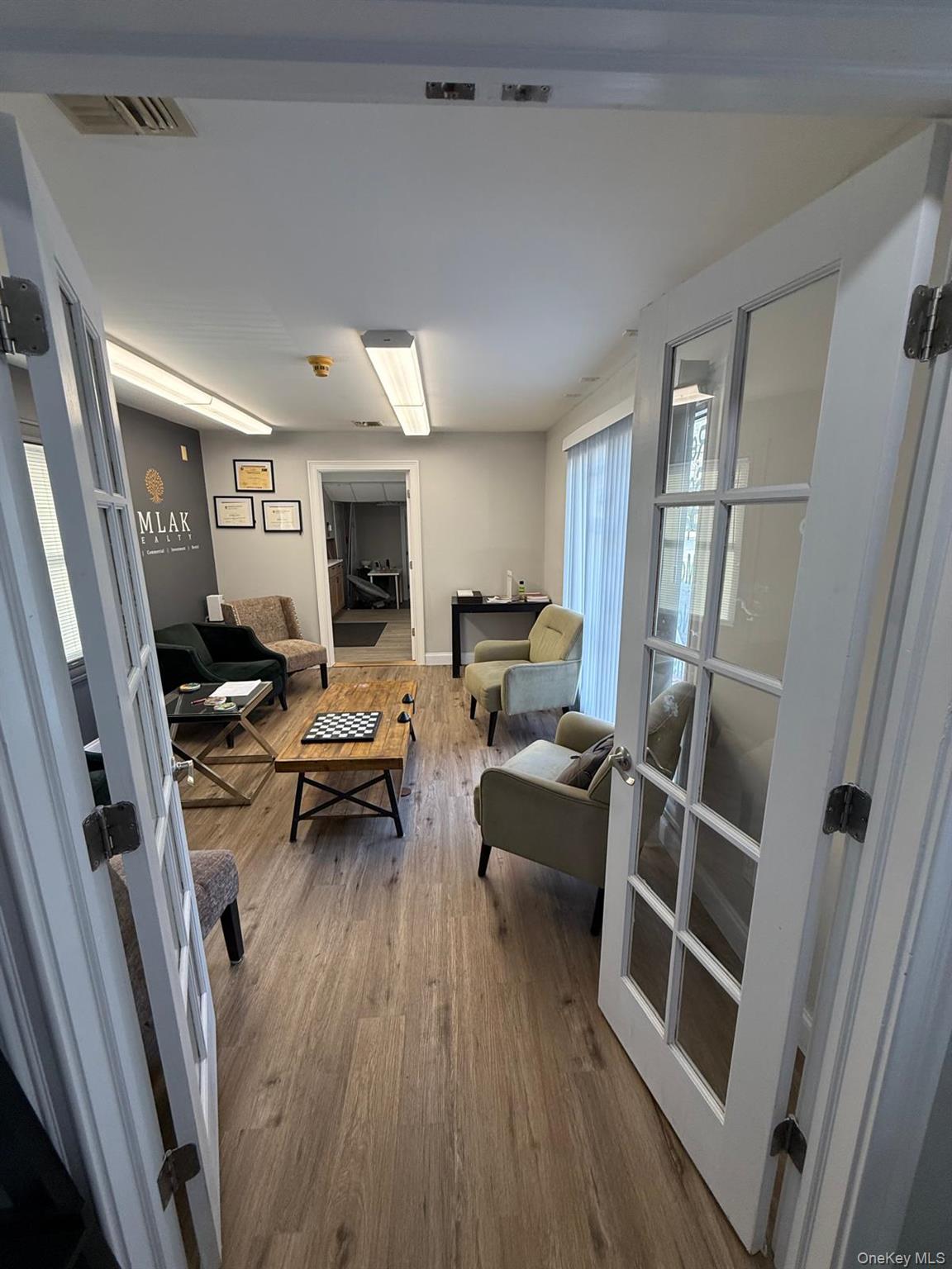 218 Ronkonkoma Avenue