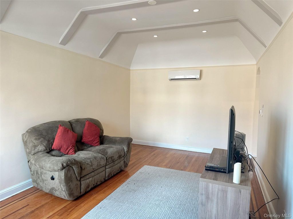 Photo of 14952 25th Drive, Flushing, NY 11354 (MLS # 979917)