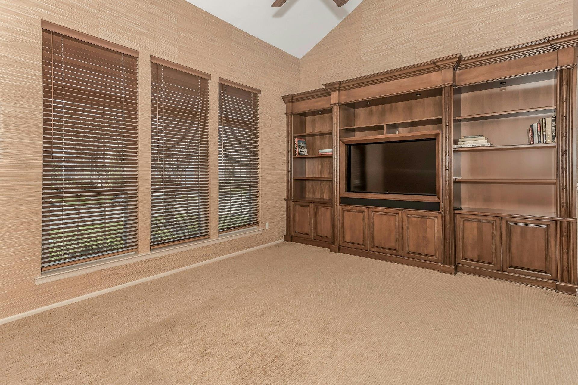 93 Hamlet Drive #93, Commack, New York image 8