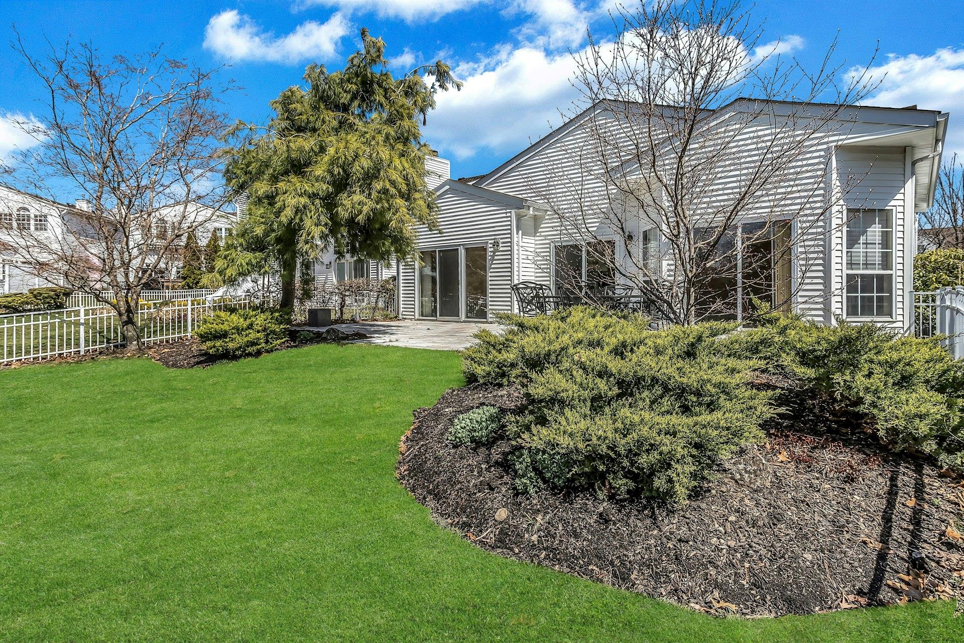 93 Hamlet Drive #93, Commack, New York image 37