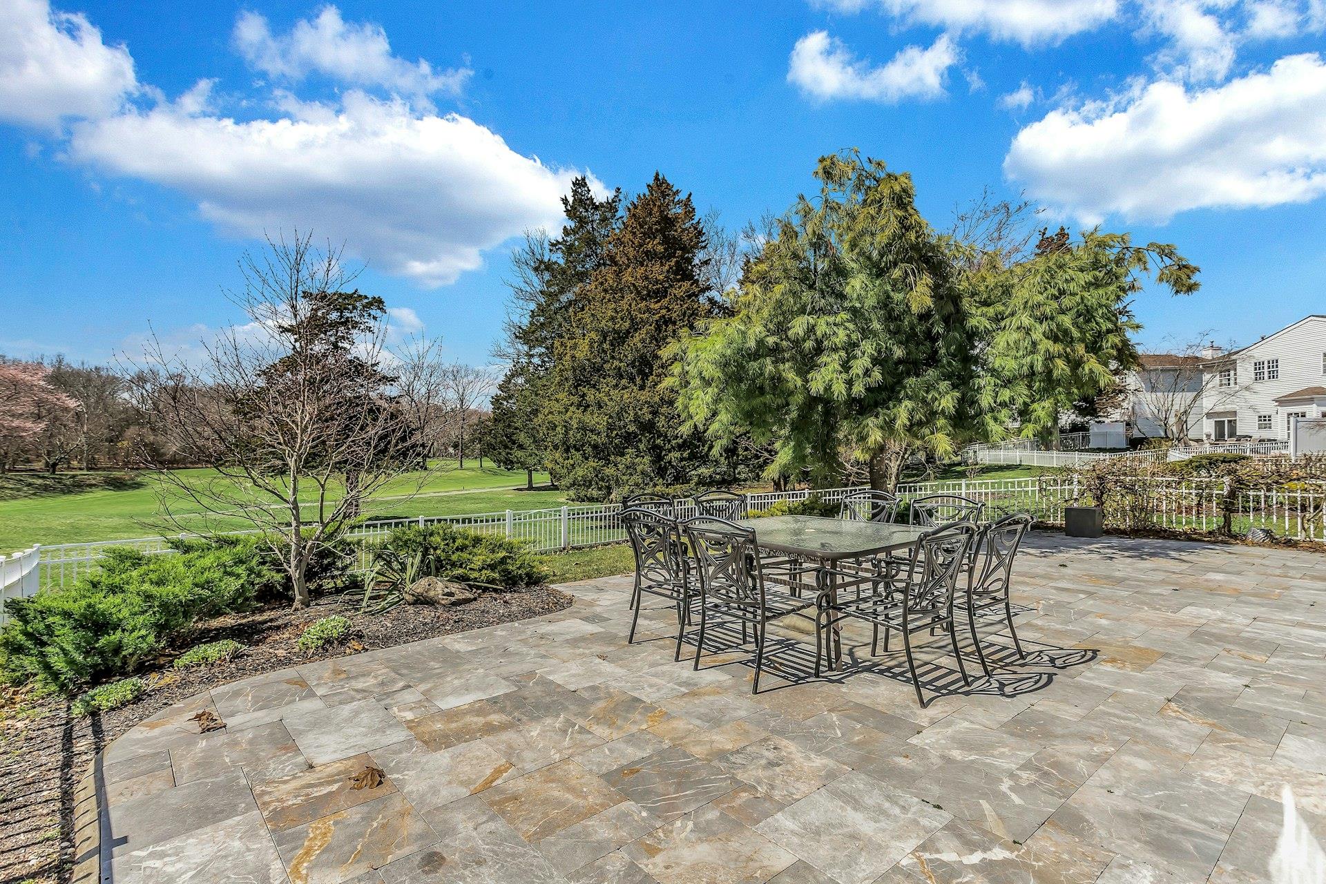 93 Hamlet Drive #93, Commack, New York image 40