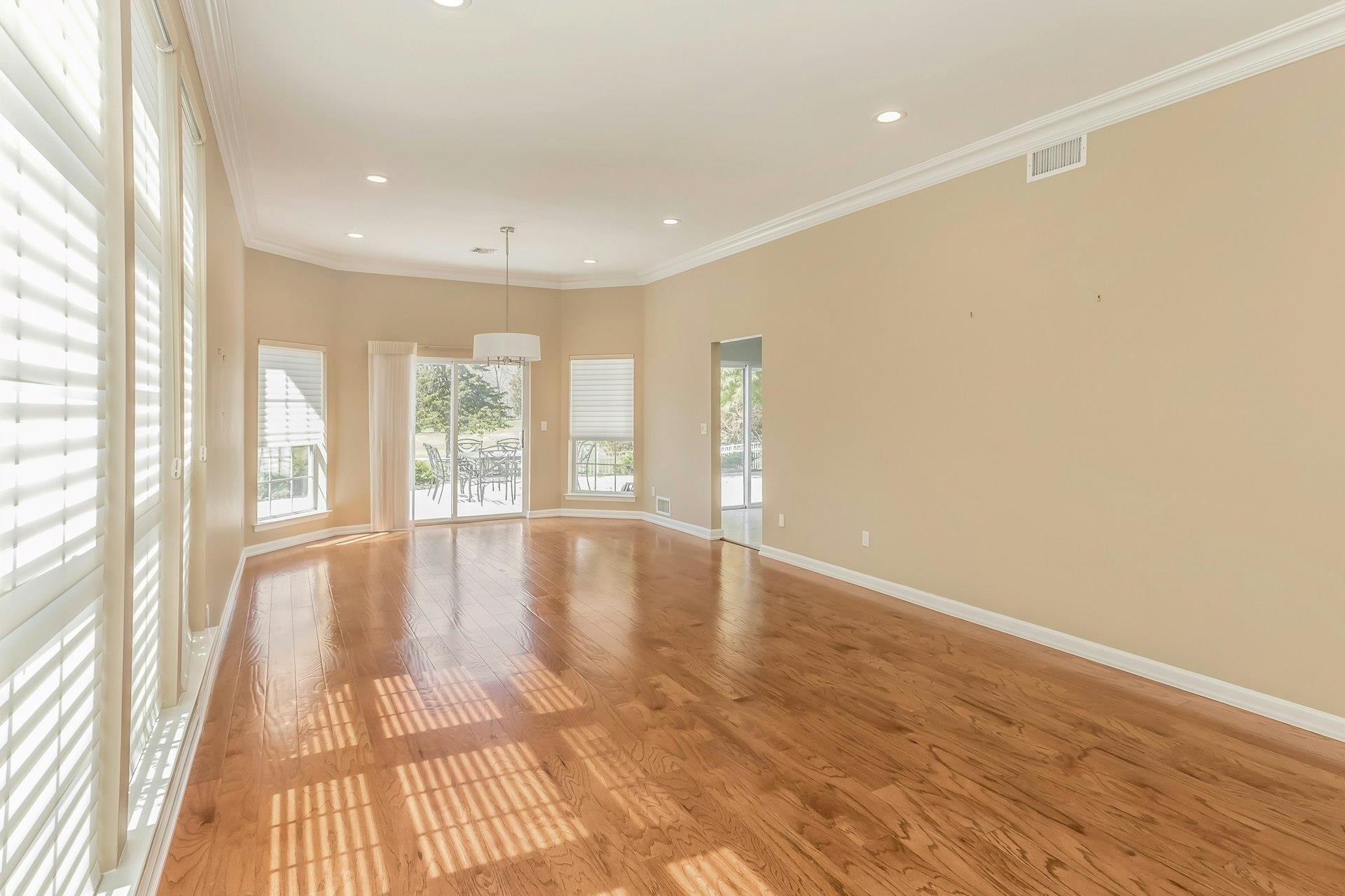 93 Hamlet Drive #93, Commack, New York image 4