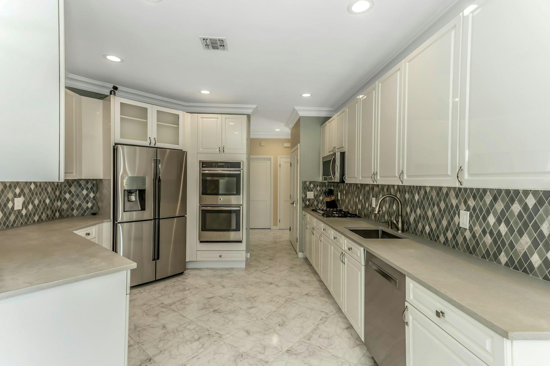 93 Hamlet Drive #93, Commack, New York image 16