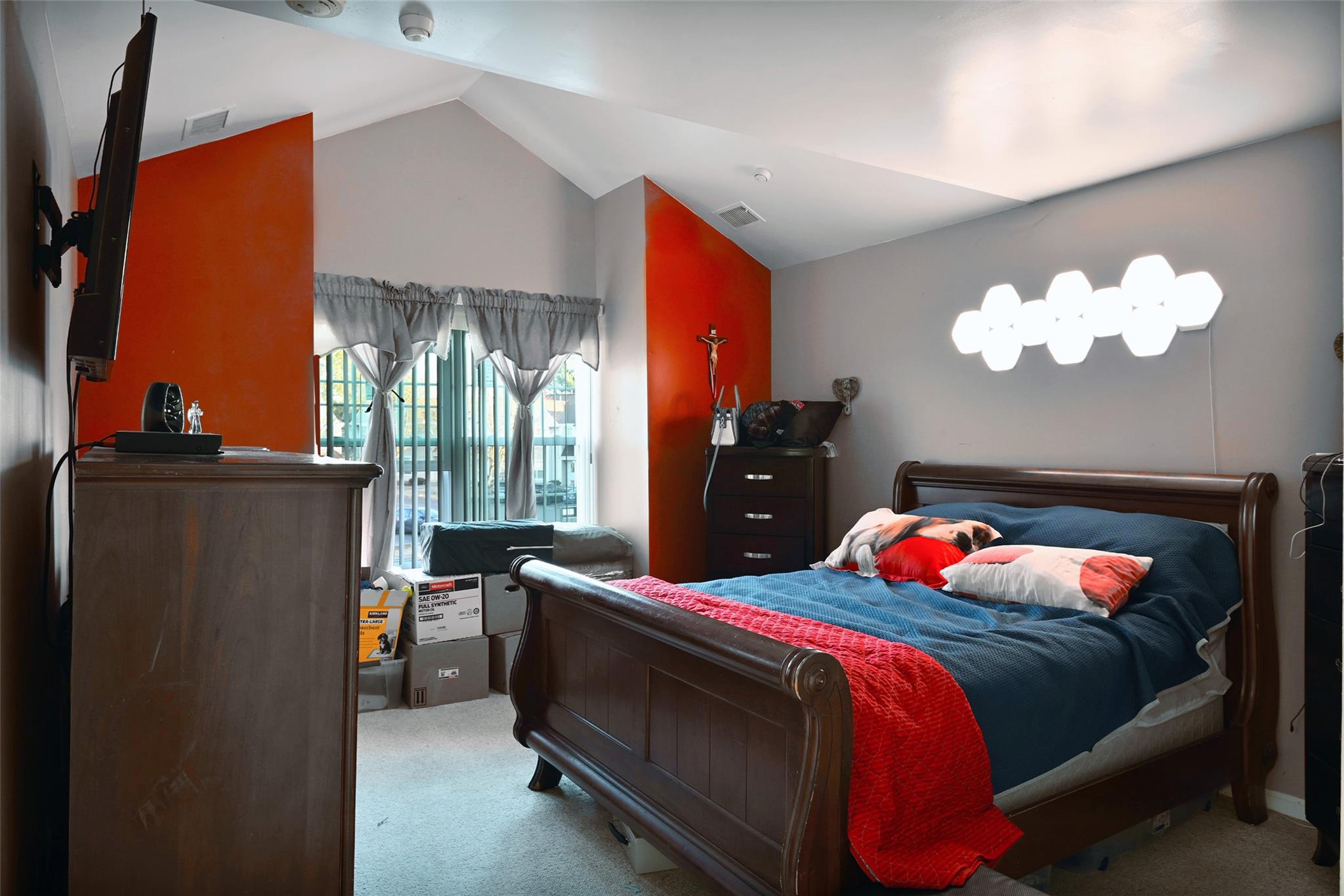 52 Creekside Circle, Spring Valley, New York image 24