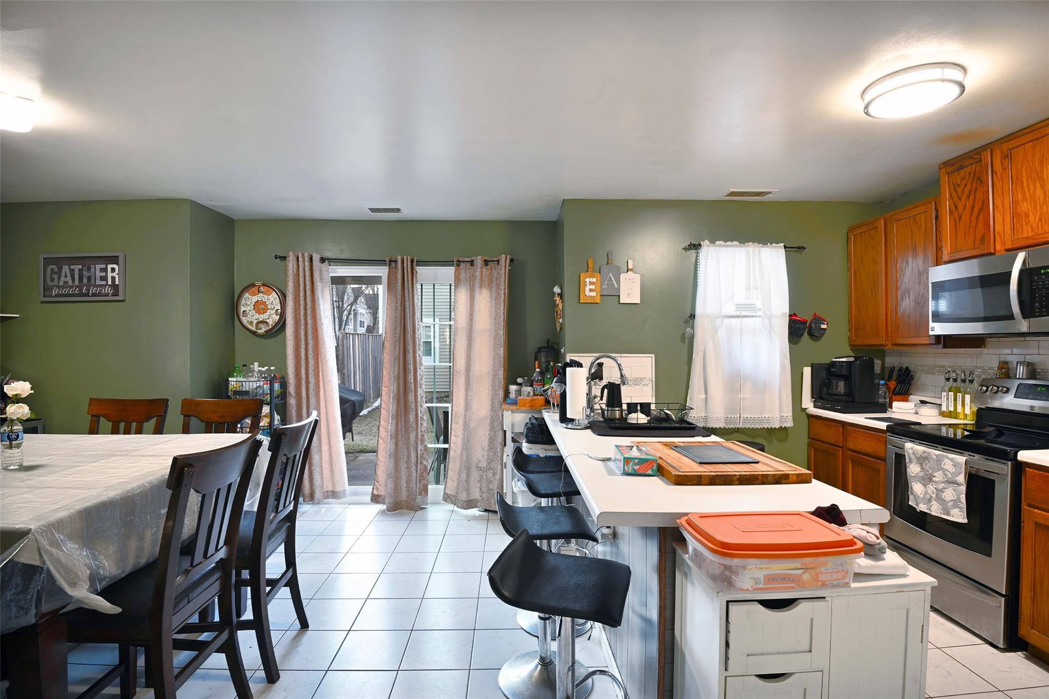 52 Creekside Circle, Spring Valley, New York image 14