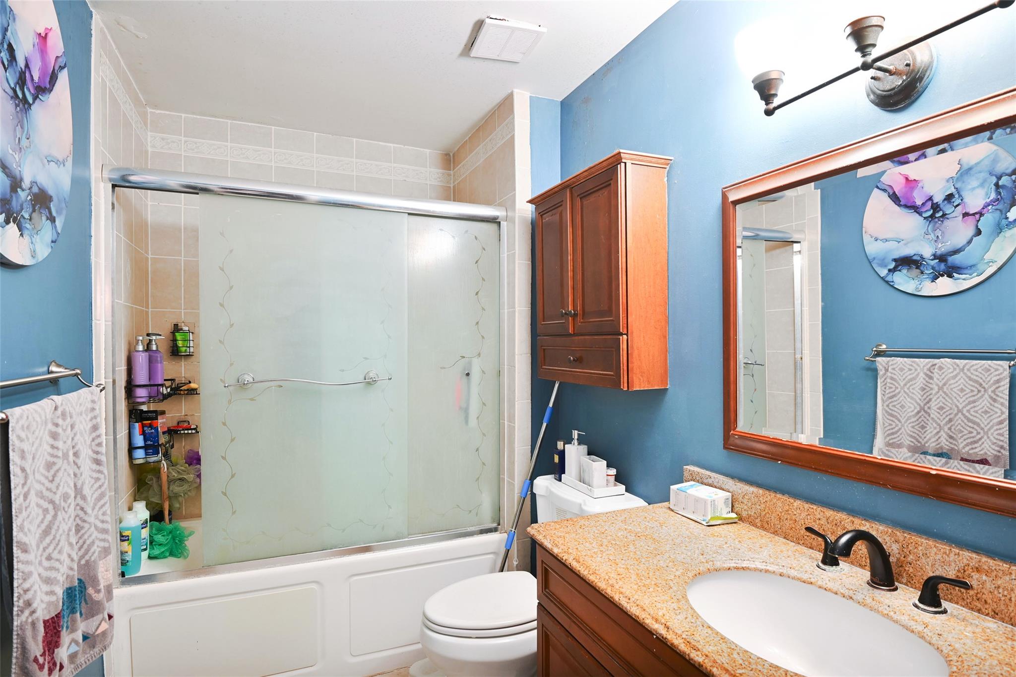 52 Creekside Circle, Spring Valley, New York image 25
