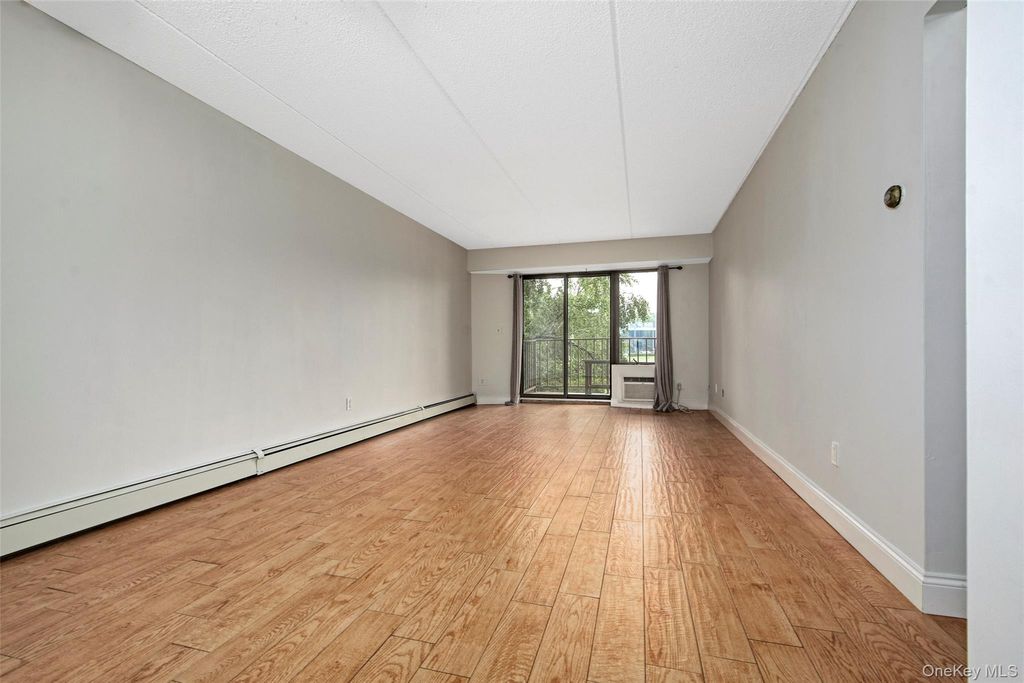 Photo of 560 Halstead Avenue #2-R, Harrison, NY 10528 (MLS # 1026513)