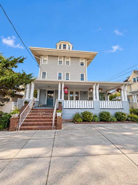 Condo For Sale - 164 Beach 122nd Street #2B<br/> Rockaway Park, NY 11694