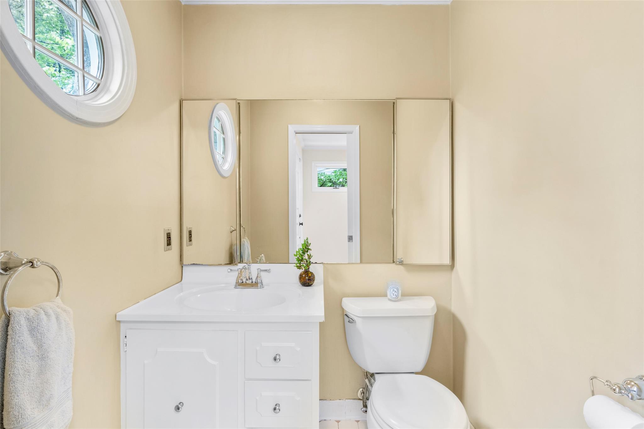 11 Devon Road, Larchmont, New York image 22