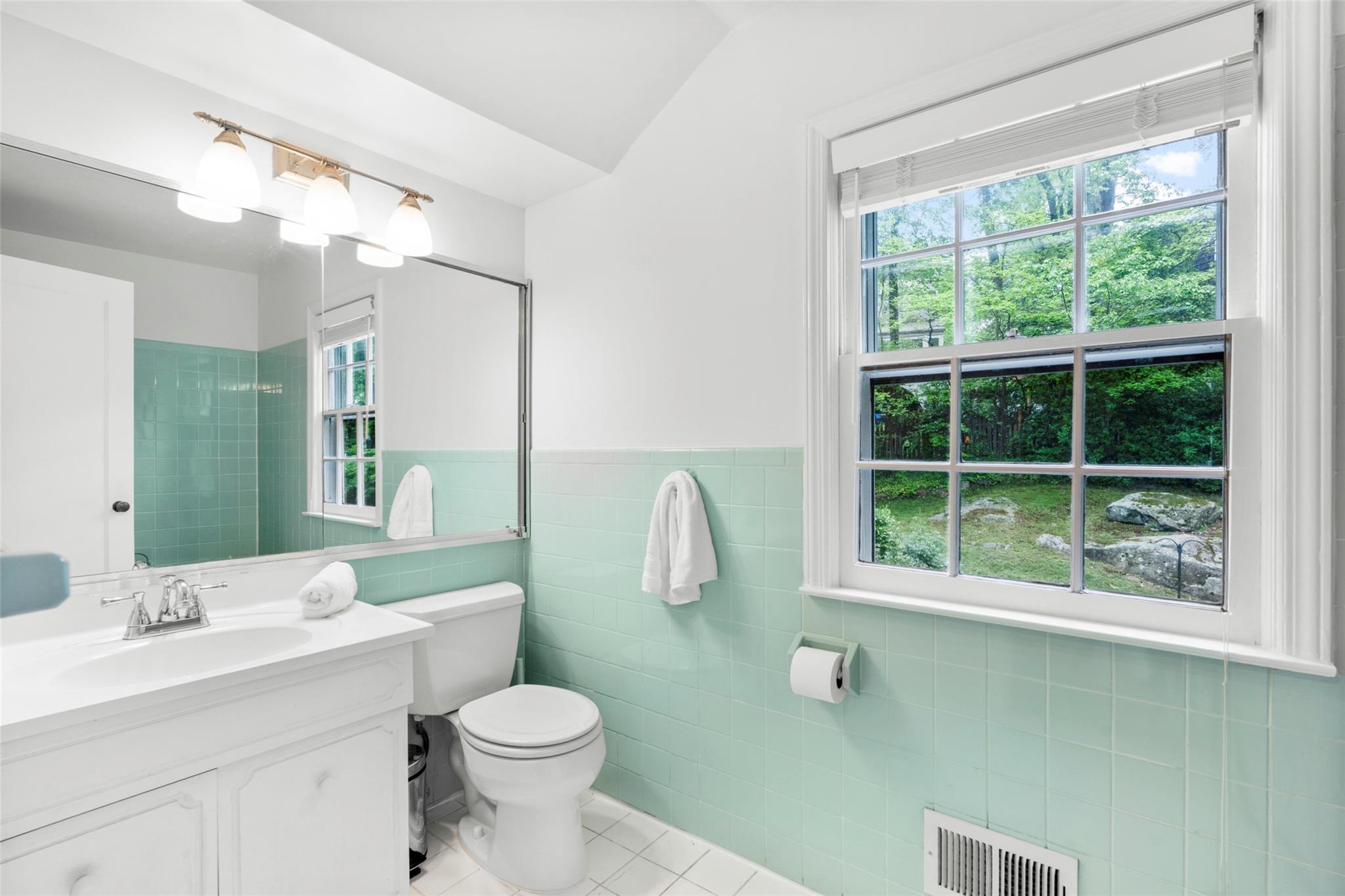 11 Devon Road, Larchmont, New York image 25