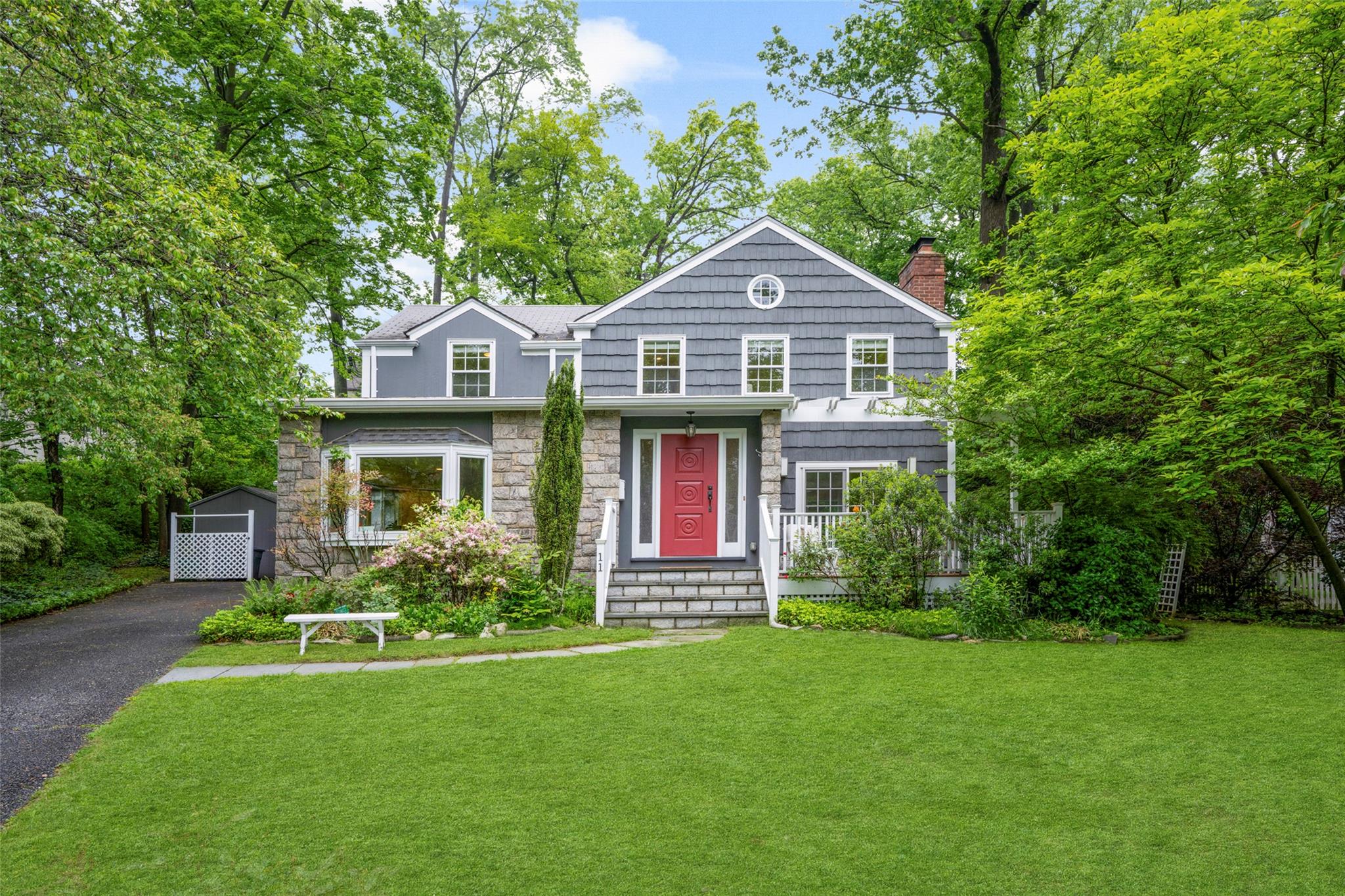 11 Devon Road, Larchmont, New York image 1
