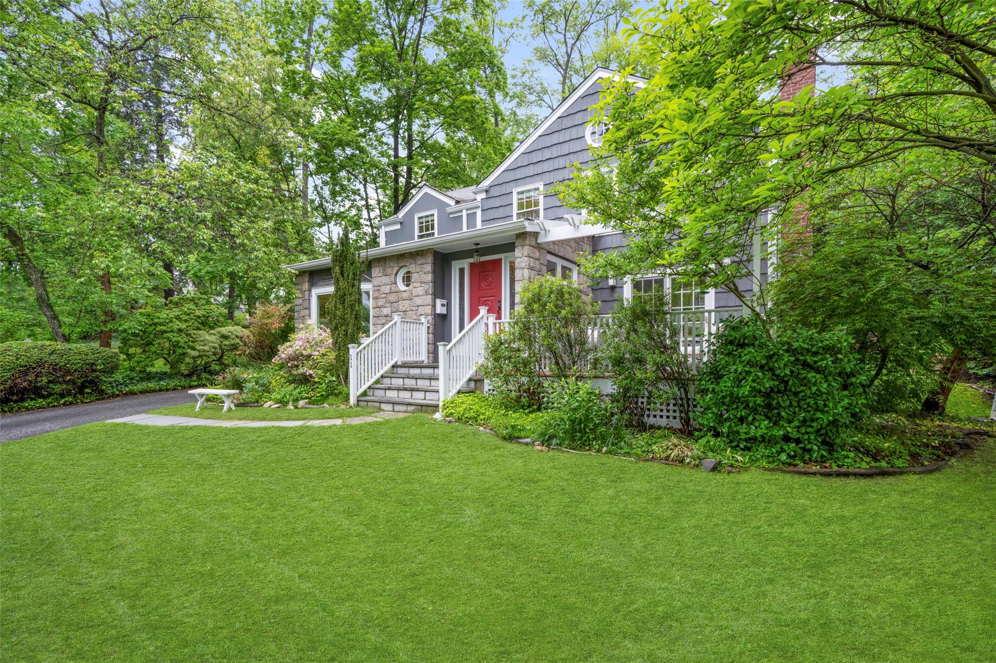 11 Devon Road, Larchmont, New York image 4