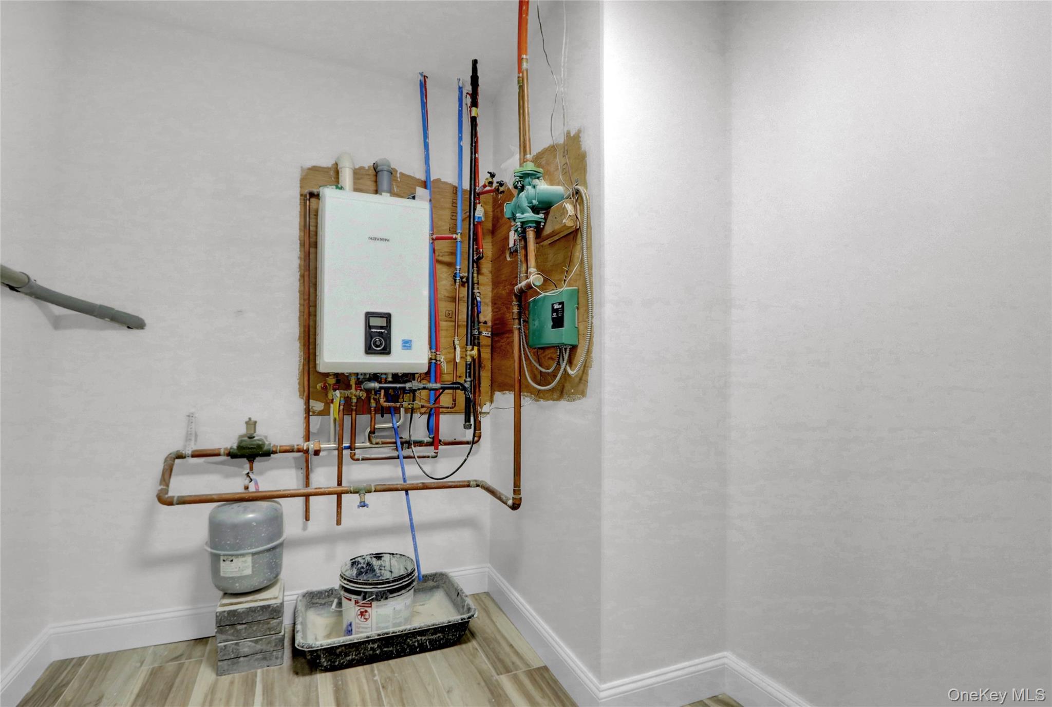 Long Beach, New York 11561, United States, 4 Bedrooms Bedrooms, ,3 BathroomsBathrooms,Residential,Active,219270