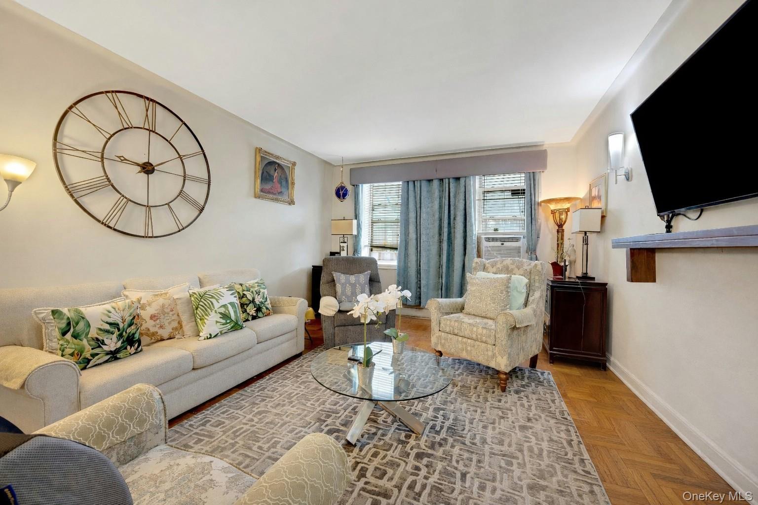 2166 Bronx Park E 1F