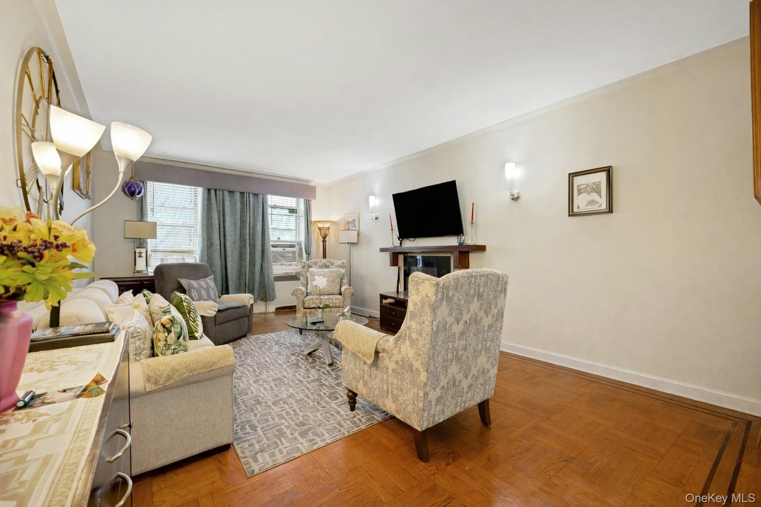 2166 Bronx Park E 1F