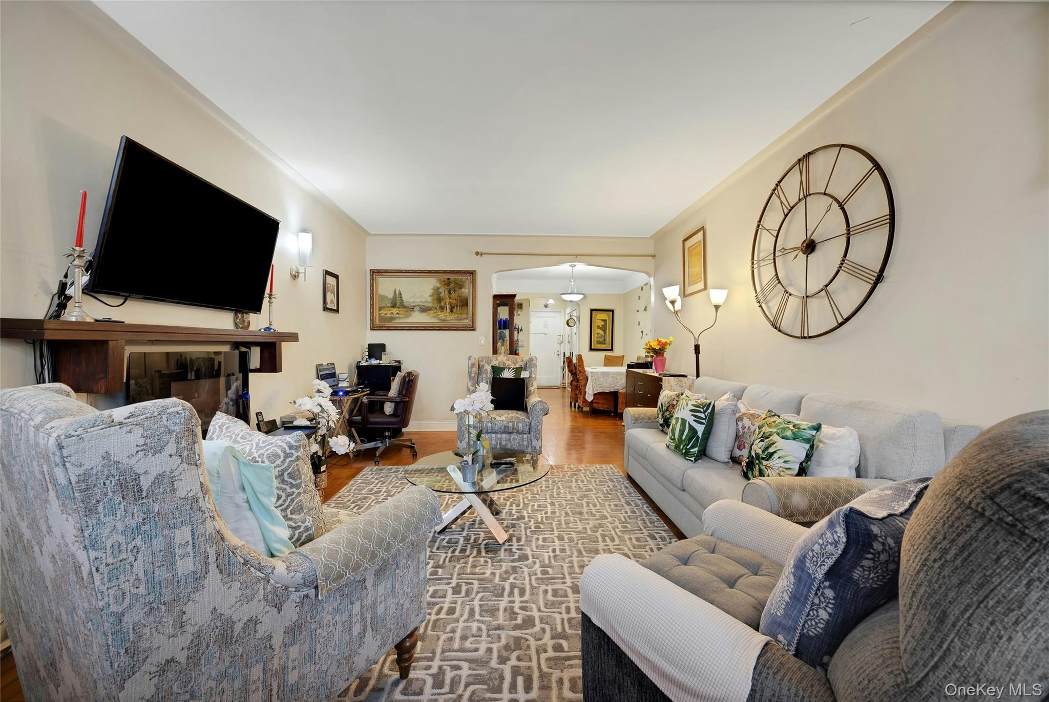 2166 Bronx Park E 1F